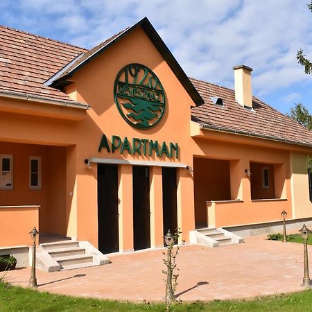 Százesztendős Révészház Apartman Szigetmonostor Esterno foto